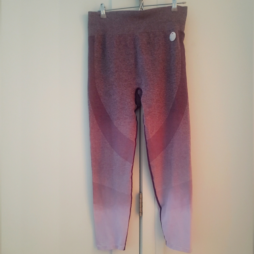NEW Pink Seamless Leggings